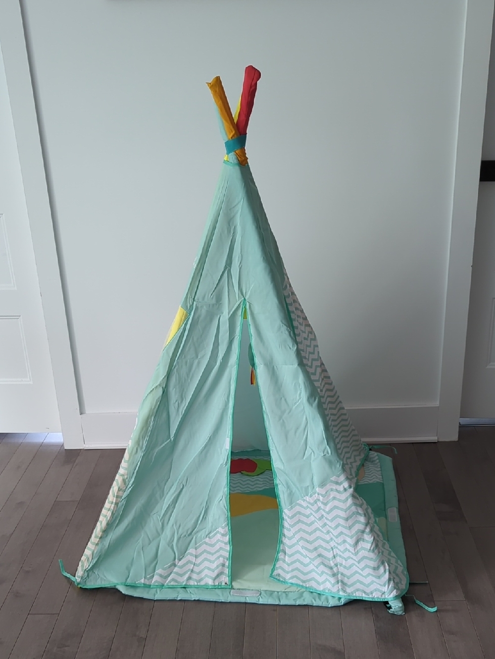 Mint Green Kids Teepee Play Tent with Colorful Accents Sophie La Girafe